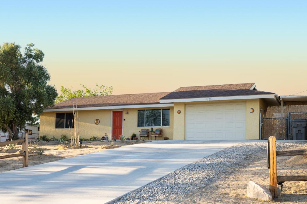 Float Pool, Hot Tub, Sauna, Views, Telescope-Skywatchers Haven Joshua Tree Buitenkant foto